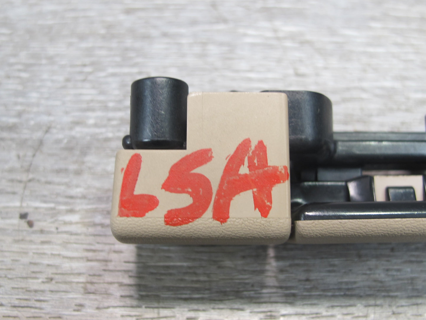 95-00 Lexus UCF20L LS400 Right Lower Glove Box Door Lock Handle Ivory OEM