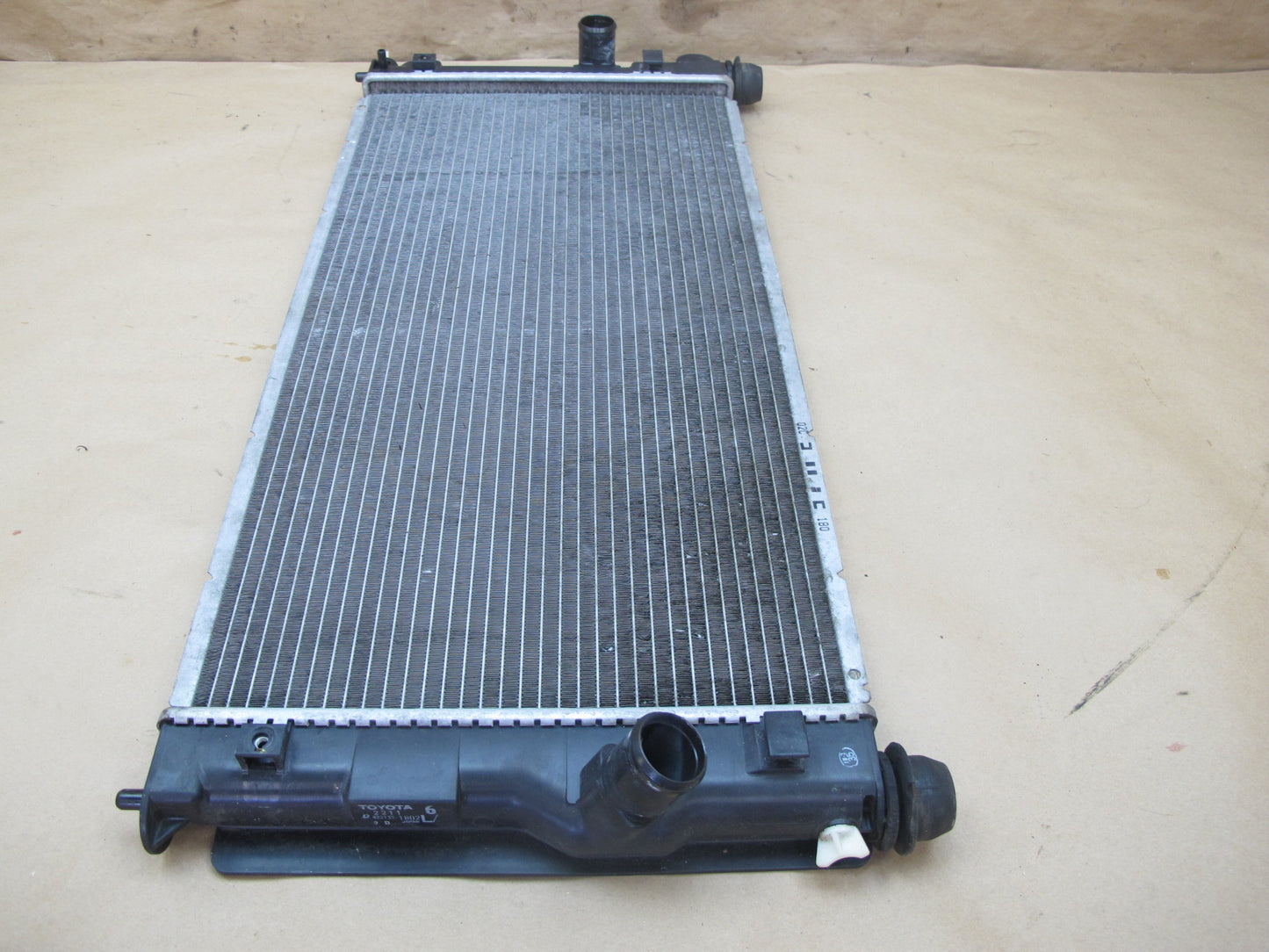 00-05 Toyota MR2 Spyder ZZW30L Engine Cooling Radiator 422132-1802 OEM
