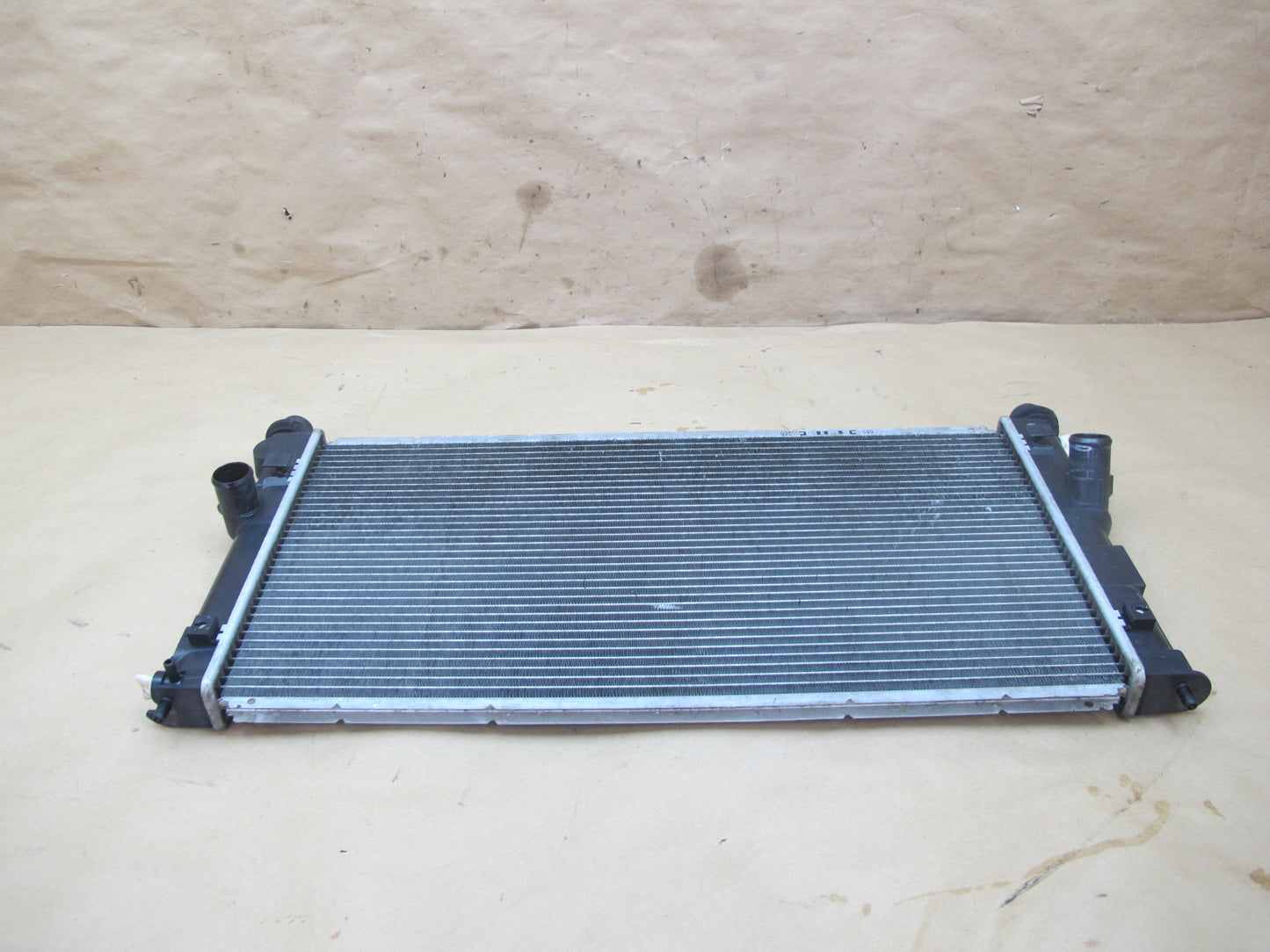 00-05 Toyota MR2 Spyder ZZW30L Engine Cooling Radiator 422132-1802 OEM