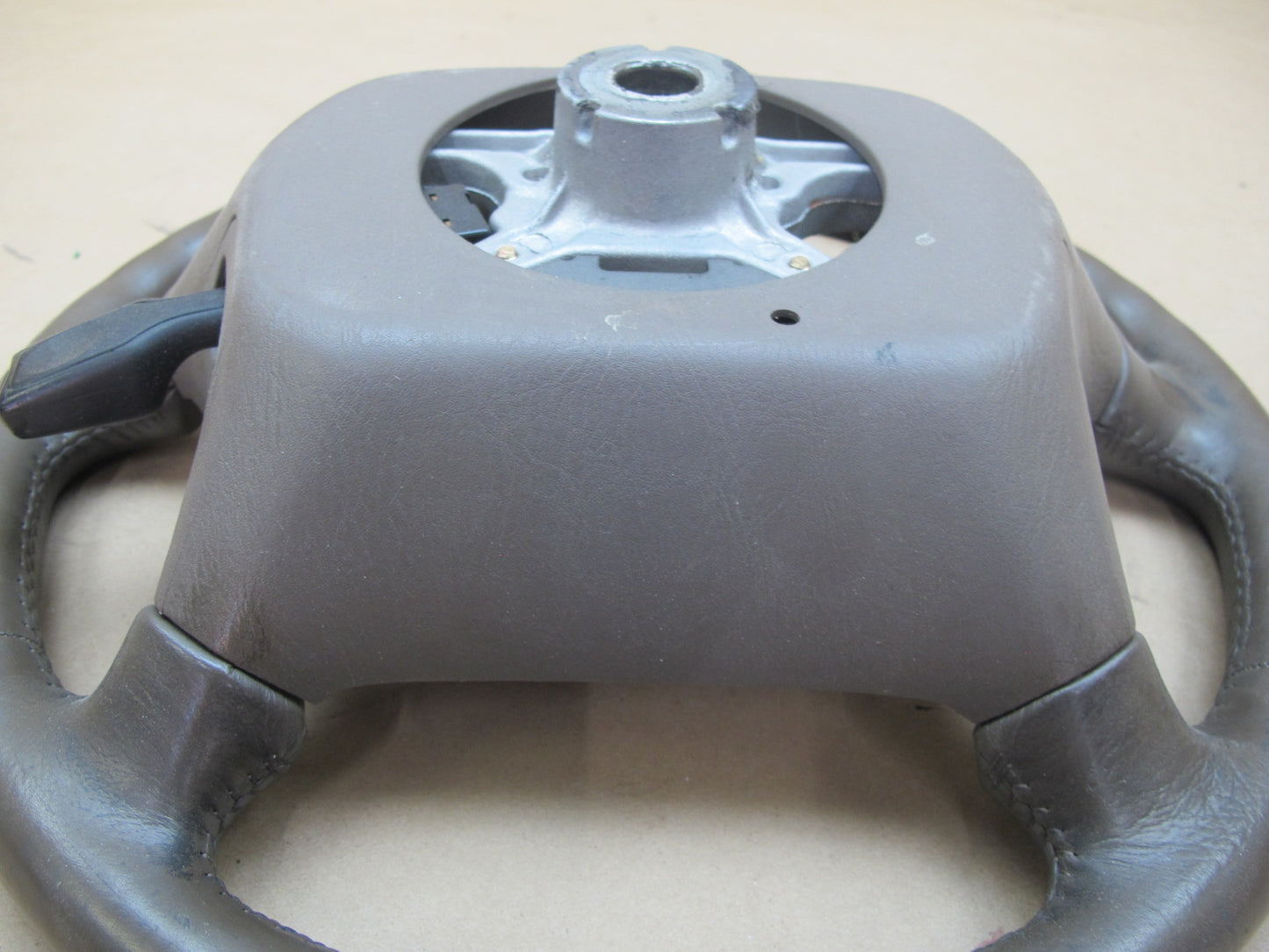 95-97 Lexus UCF20L LS400 Leather Steering w Cruise Switch