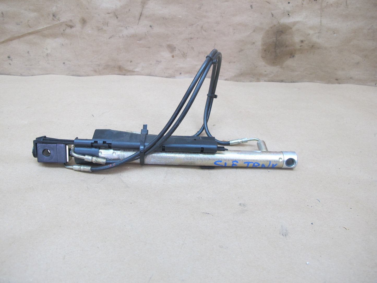 03-12 Mercedes R230 SL Convertible Rear Left Trunk Lift Cylinder w Cable OEM