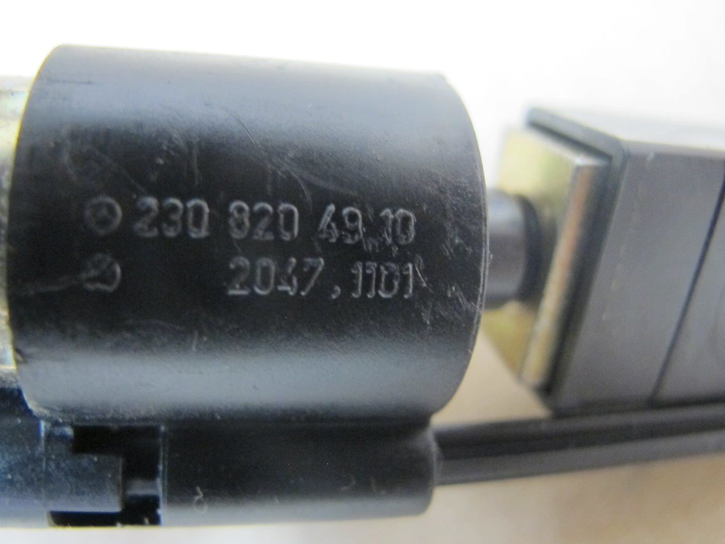 03-12 Mercedes R230 SL Convertible Rear Left Trunk Lift Cylinder w Cable OEM