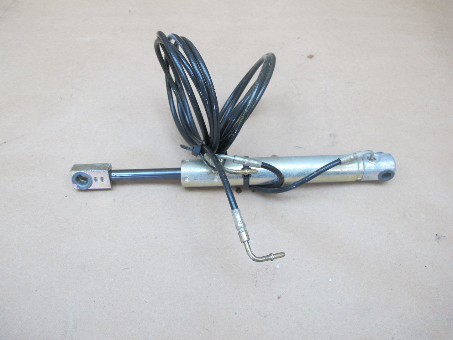 03-12 Mercedes R230 Sl-class Convertible Left Cylinder w Cable OEM