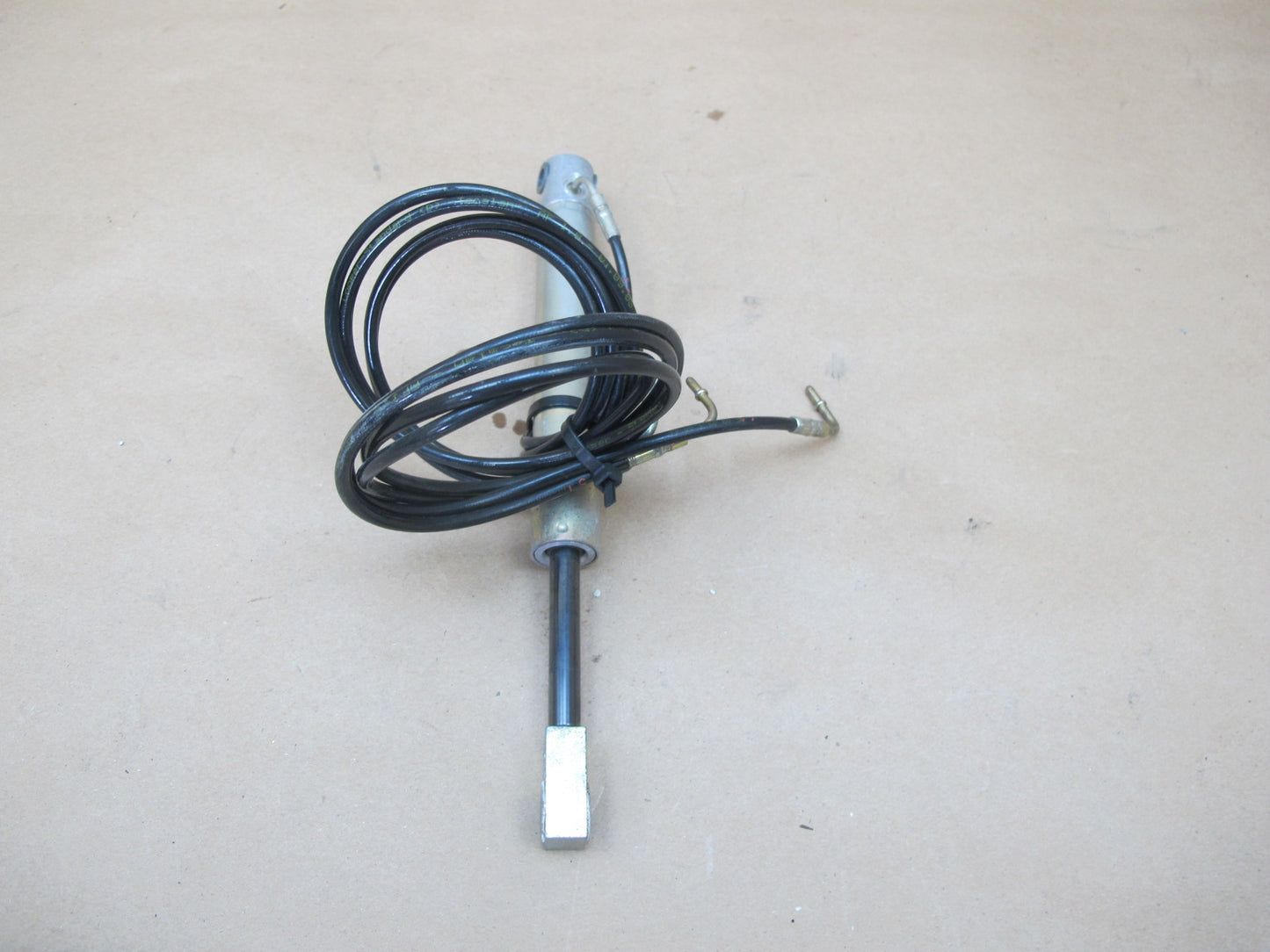 03-12 Mercedes R230 Sl-class Convertible Left Cylinder w Cable OEM