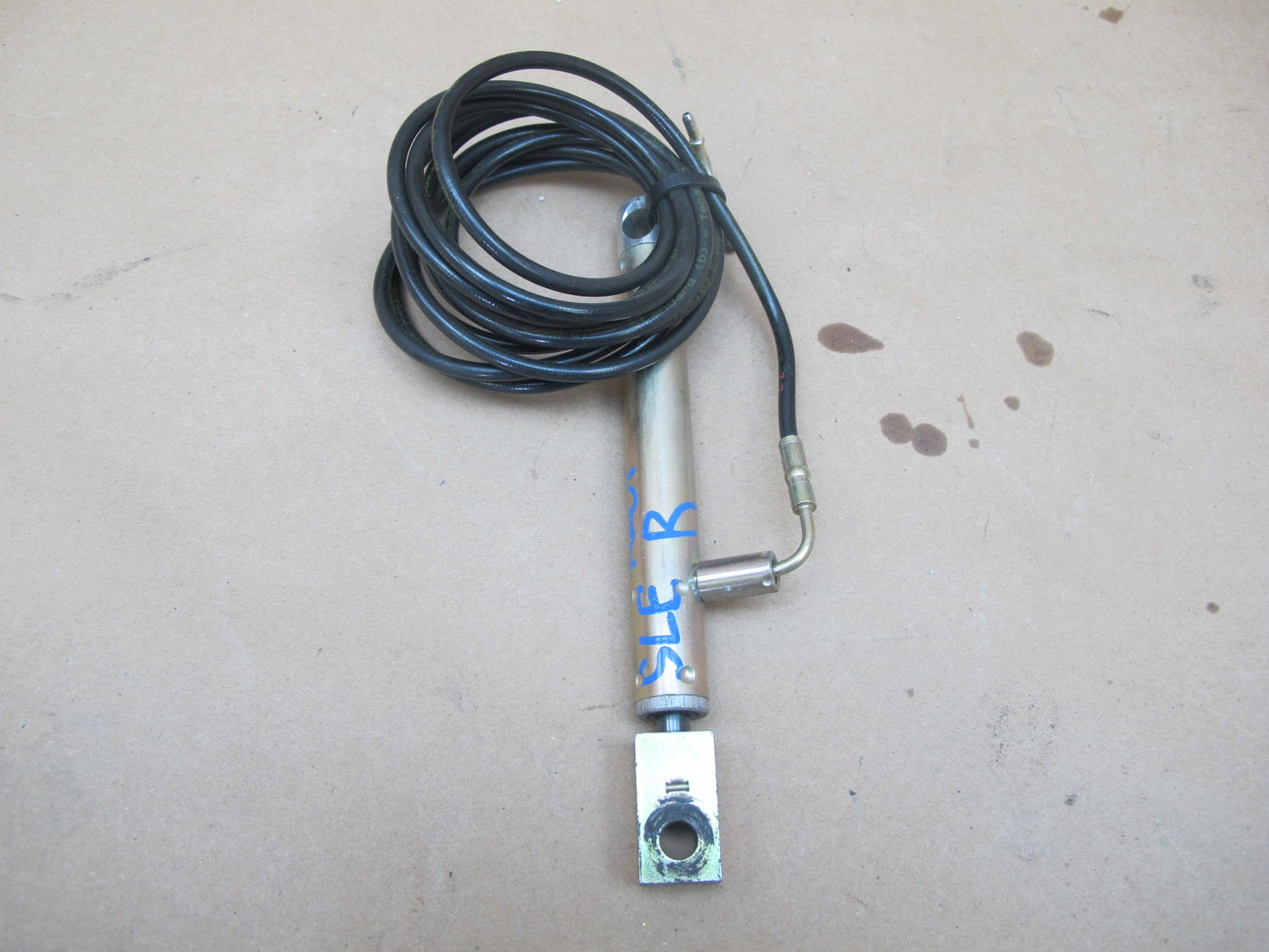 03-12 Mercedes R230 Sl-class Convertible Right Cylinder w Cable OEM