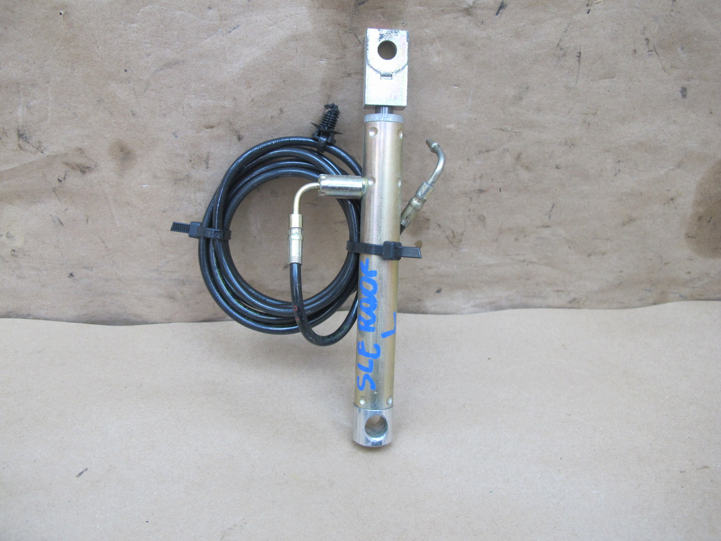03-12 Mercedes R230 Sl-class Convertible Left Cylinder w Cable OEM