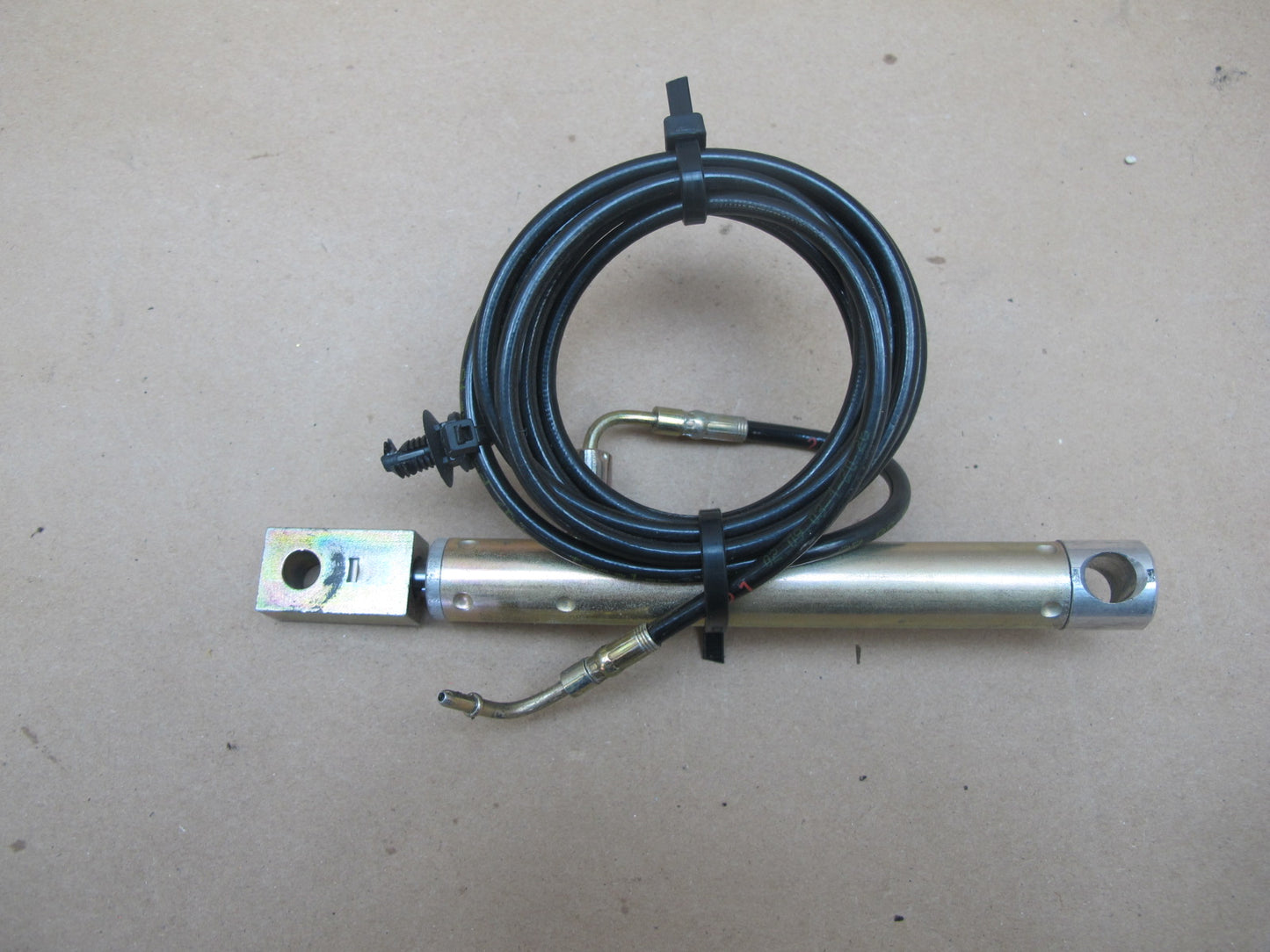 03-12 Mercedes R230 Sl-class Convertible Left Cylinder w Cable OEM