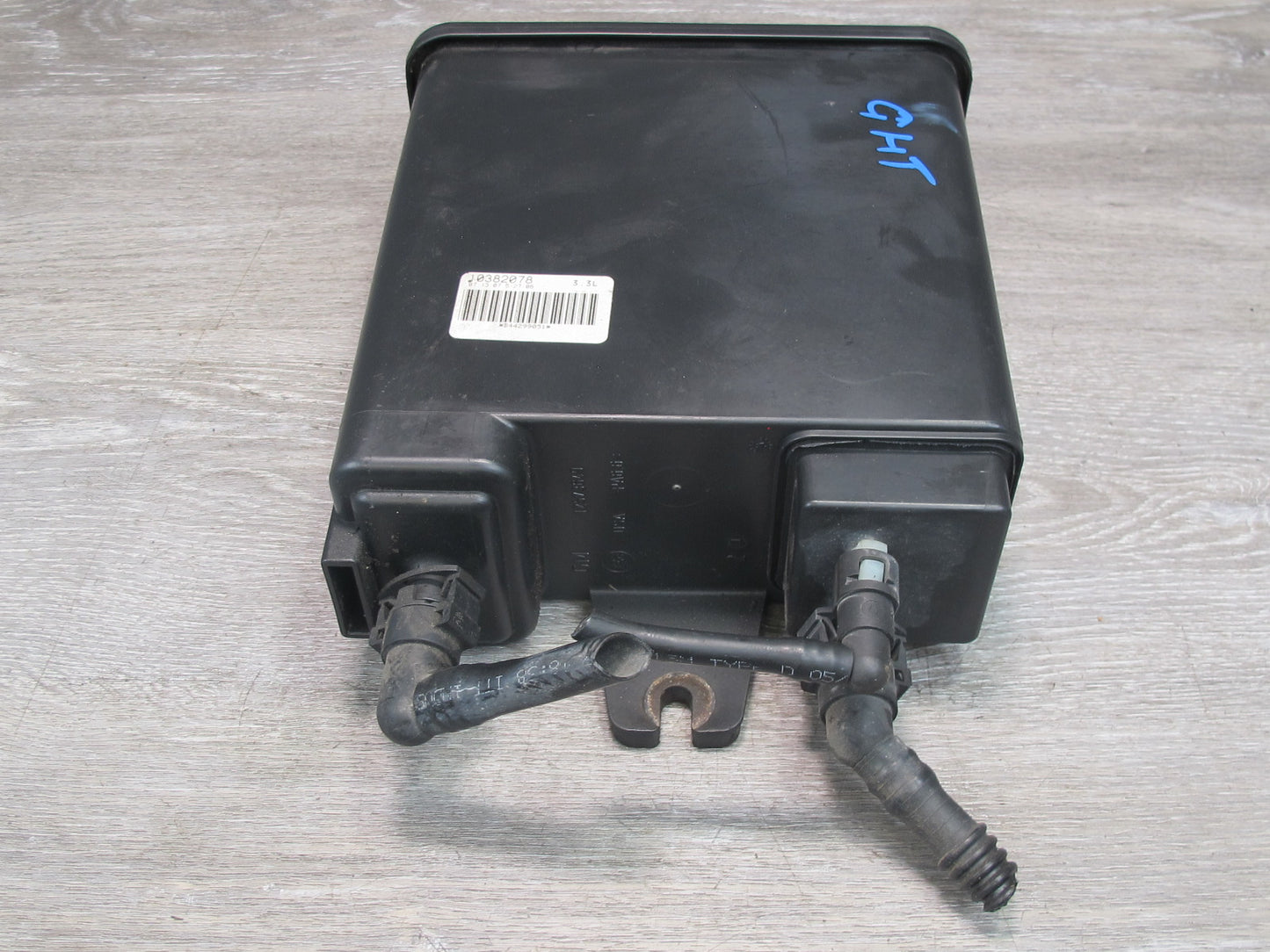 2004-2009 Hummer H2 Emission Fuel Vapor Evaporator Charcol Filter Canister