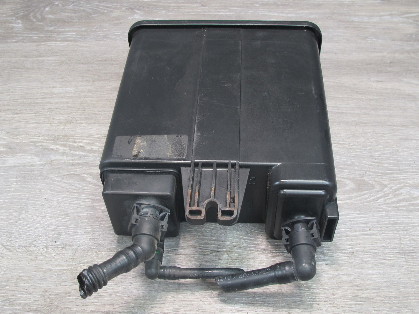 2004-2009 Hummer H2 Emission Fuel Vapor Evaporator Charcol Filter Canister