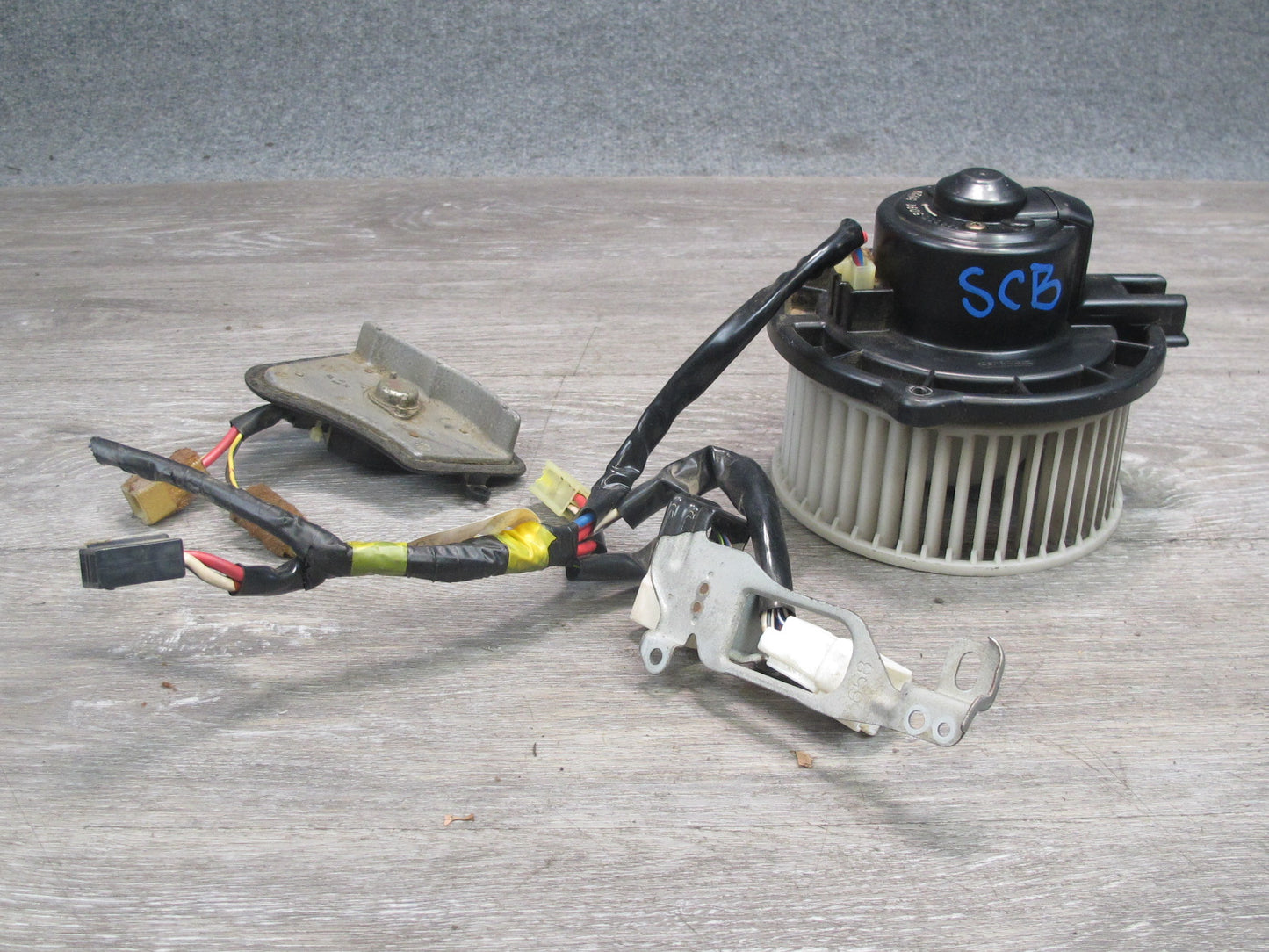 92-00 Lexus UZZ30L SC400 SC300 A/C Heater Blower Motor Fan w Resistor OEM