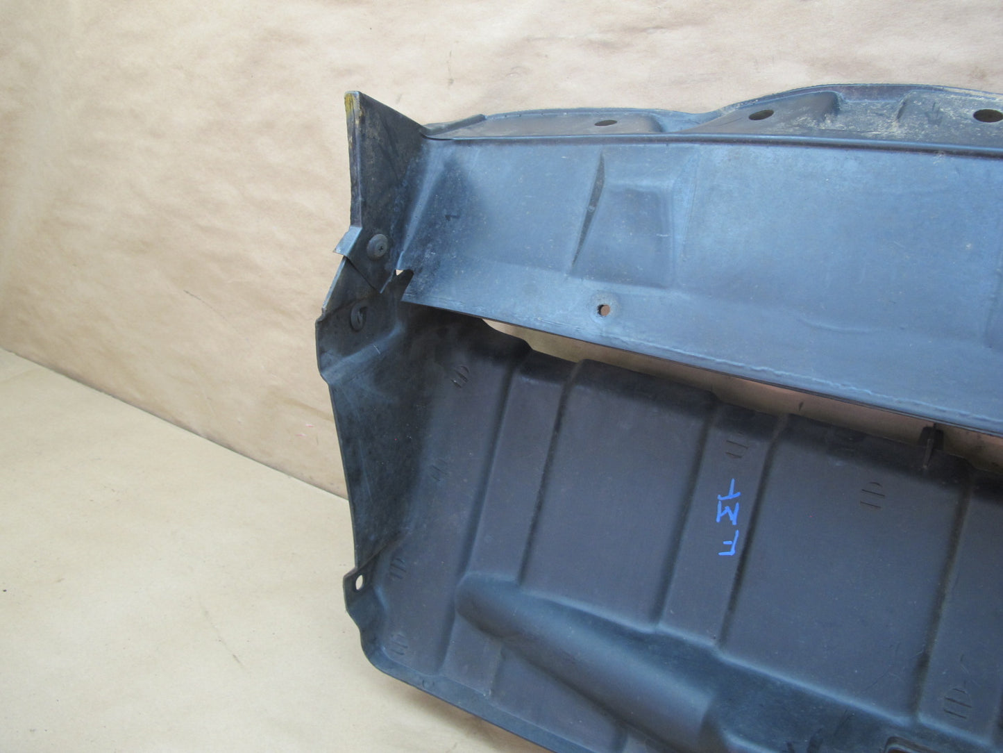 91-93 Dodge Stealth 3000GT NON Turbo Front Bumper Radiator Air Intake Duct OEM