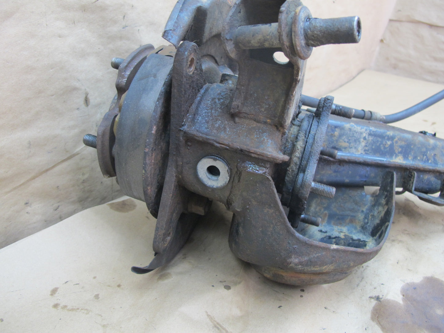 85-86 Toyota Supra MA67 Rear Right Knuckle Wheel Hub Trailing Arm OEM