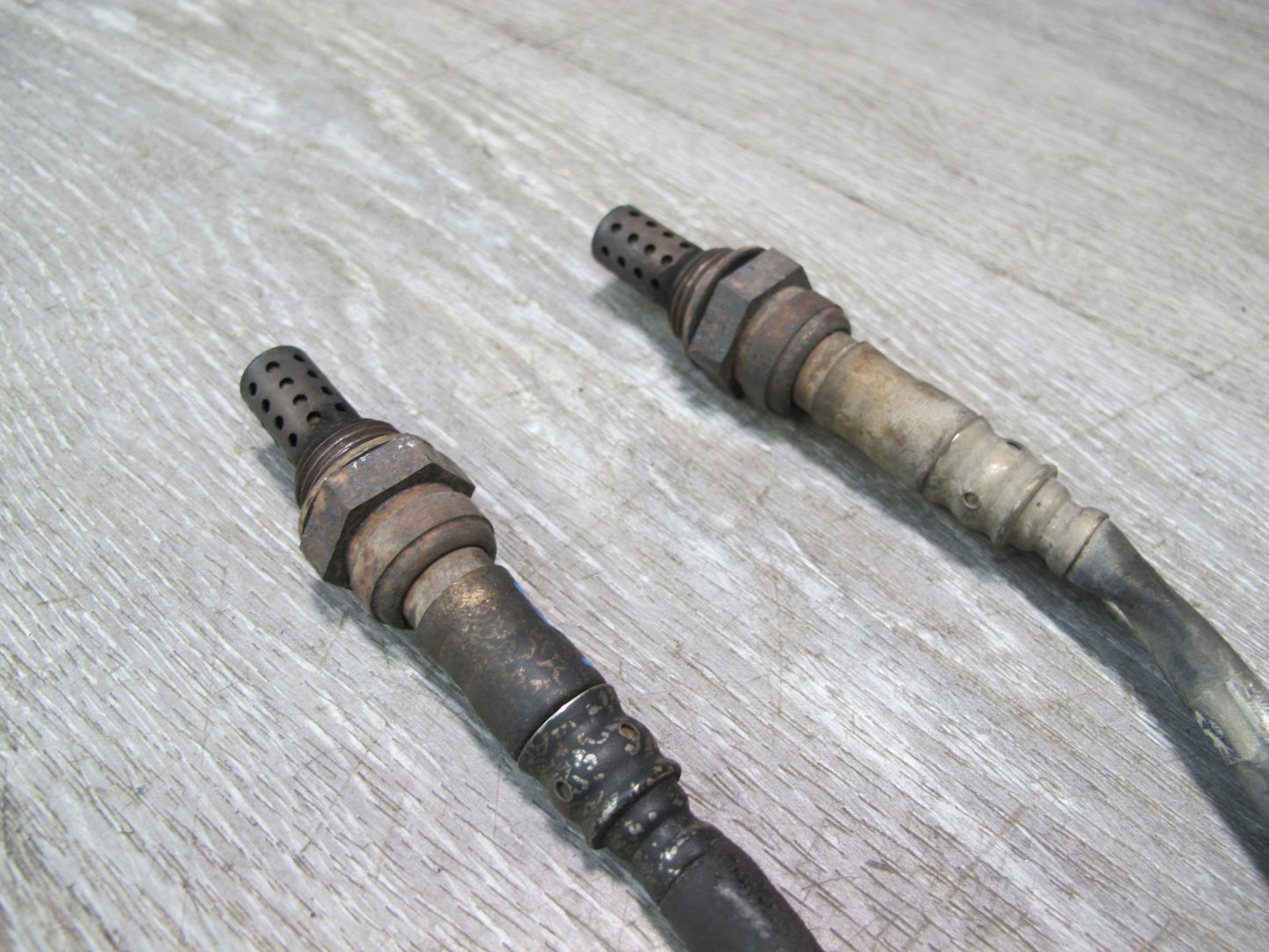 95-97 Lexus UCF20L LS400 Set of 2 Oxygen O2 Lambda Sensor OEM