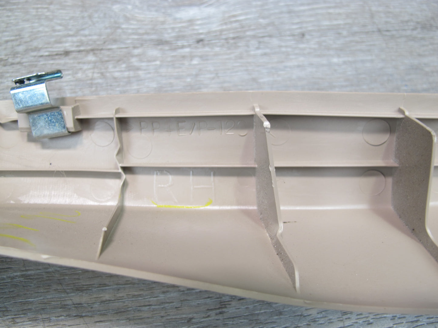 95-00 Lexus UCF20L LS400 Set of 2 Rear Left Right Quarter Trim Cover Panel OEM