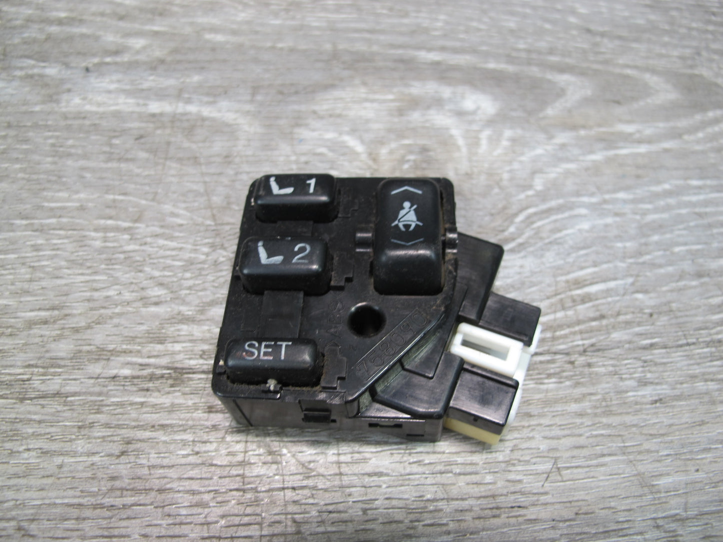95-97 Lexus LS400 UCF20L Front Left Driver Seat Memory Control Switch OEM