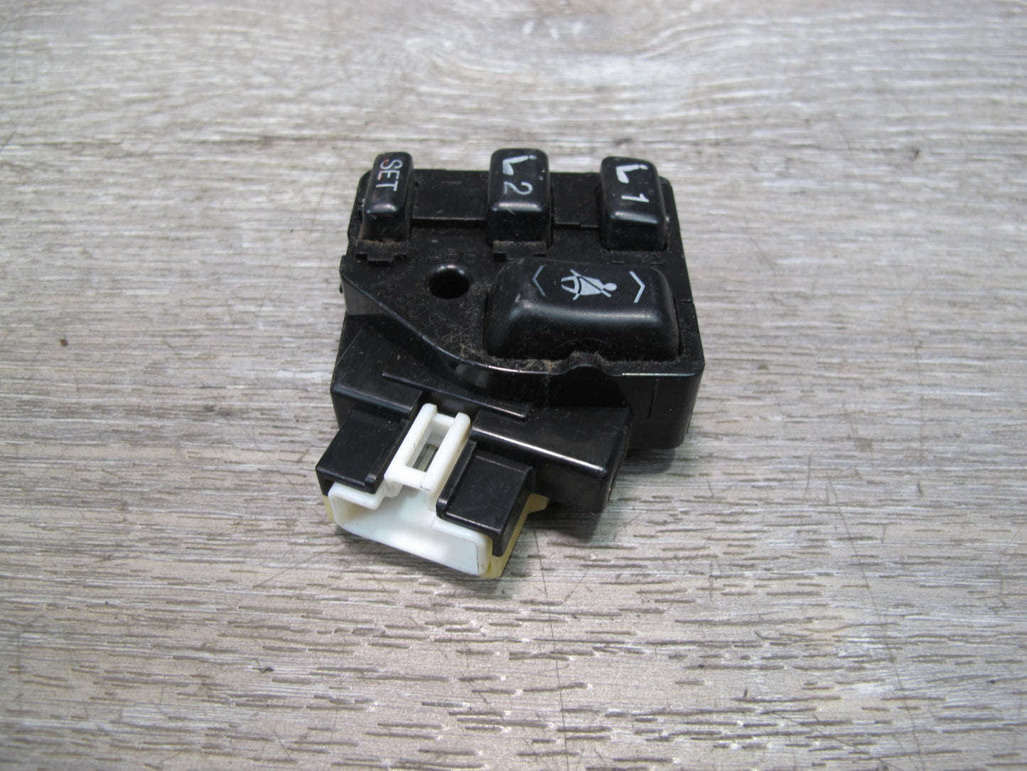 95-97 Lexus LS400 UCF20L Front Left Driver Seat Memory Control Switch OEM