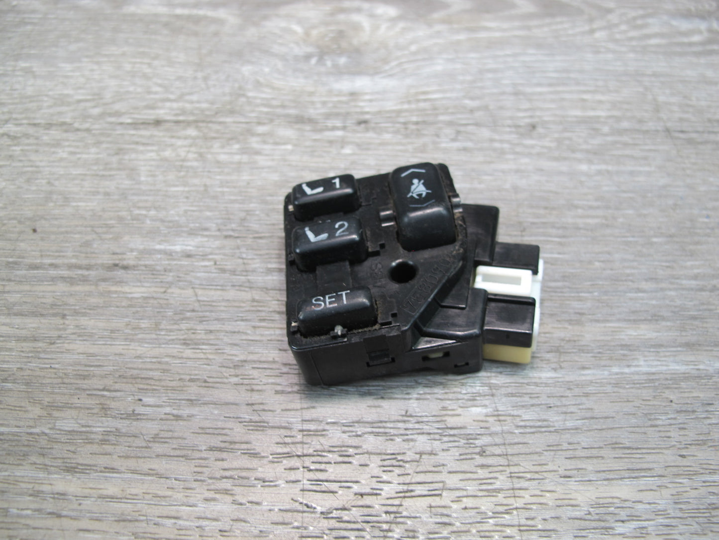 95-97 Lexus LS400 UCF20L Front Left Driver Seat Memory Control Switch OEM