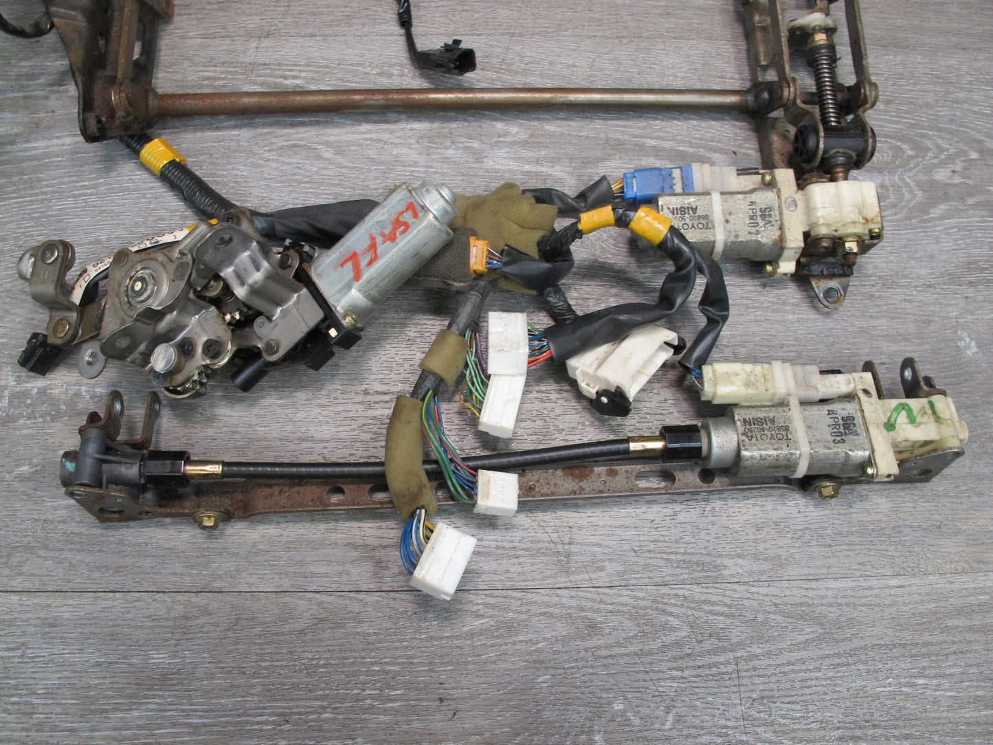 95-96 Lexus UCF20L LS400 Front Left Seat Adjuster w Motor Set OEM