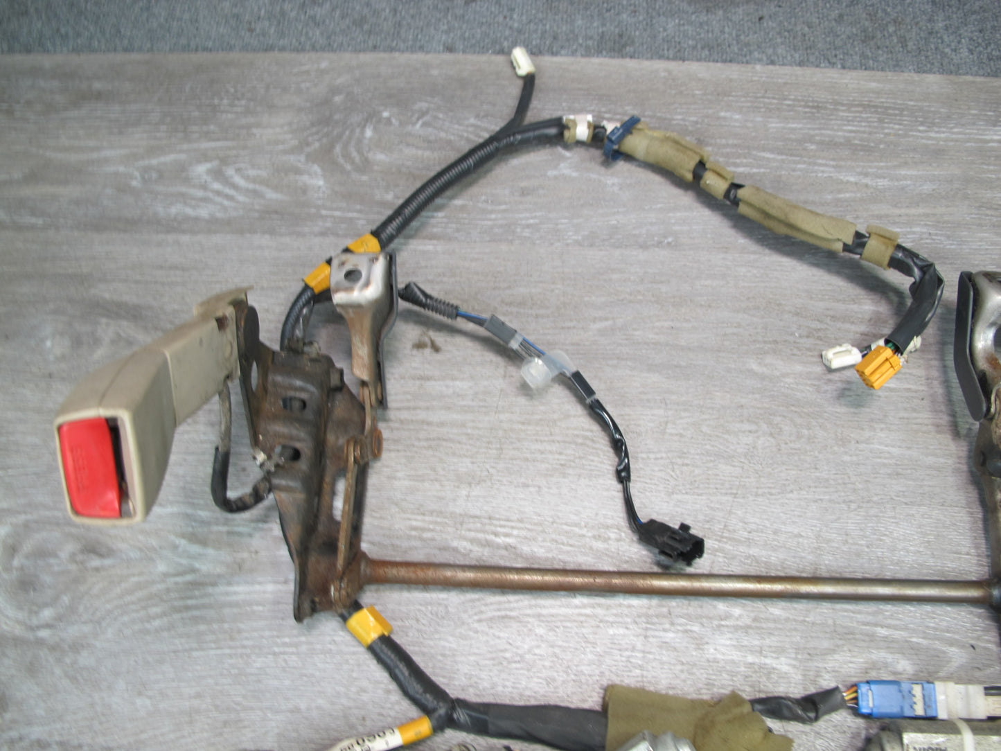 95-96 Lexus UCF20L LS400 Front Left Seat Adjuster w Motor Set OEM