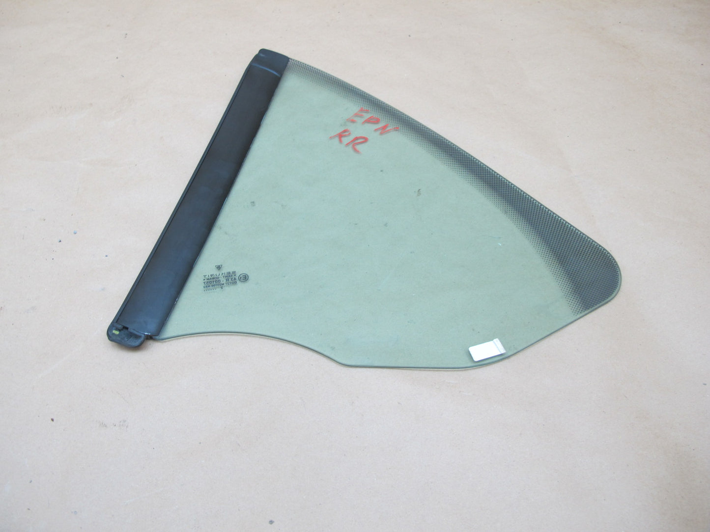 1999-2005 Porsche 911 996 Convertible Rear Right Pass Side Quarter Window Glass
