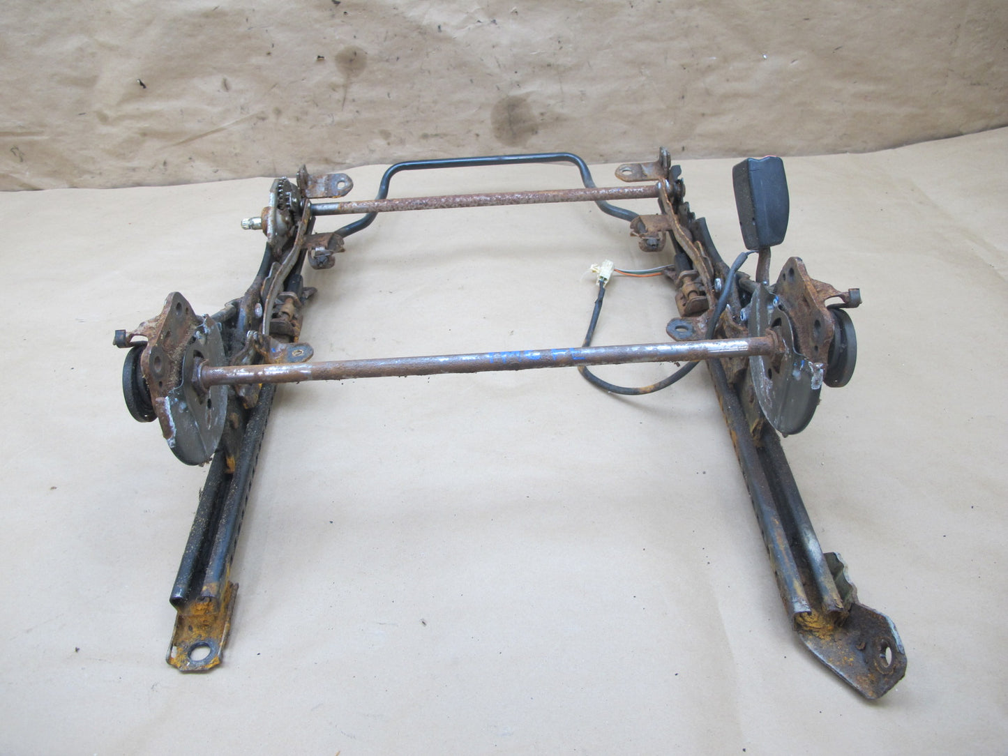 03-05 Toyota MR2 Spyder ZZW30L Left Driver Seat Lower Frame Track Rail OEM