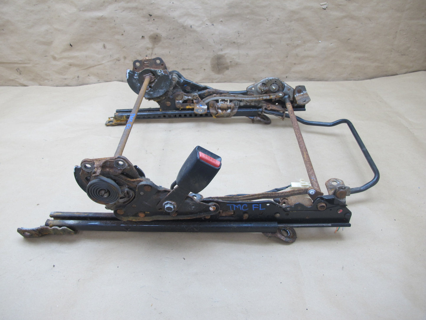 03-05 Toyota MR2 Spyder ZZW30L Left Driver Seat Lower Frame Track Rail OEM
