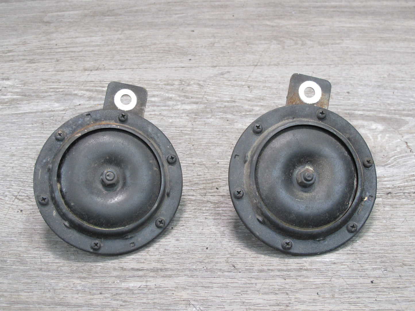 79-83 Datsun Nissan 280ZX S130 High & Low Tone Note Pitch Horn Signal Set OEM