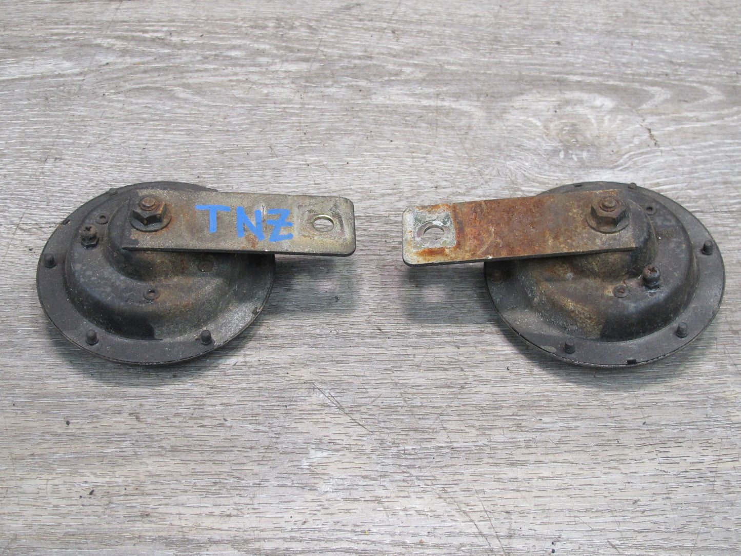79-83 Datsun Nissan 280ZX S130 High & Low Tone Note Pitch Horn Signal Set OEM