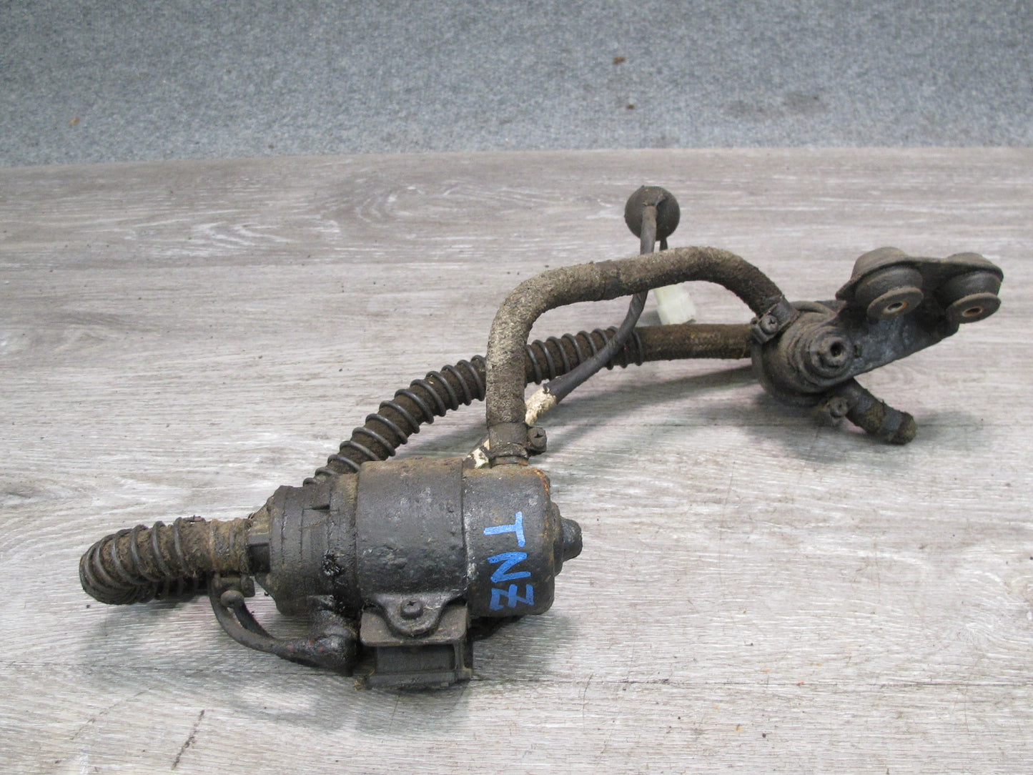 79-83 Datsun Nissan 280ZX S130 NA Electric Fuel Pump w Regulator & Hose OEM