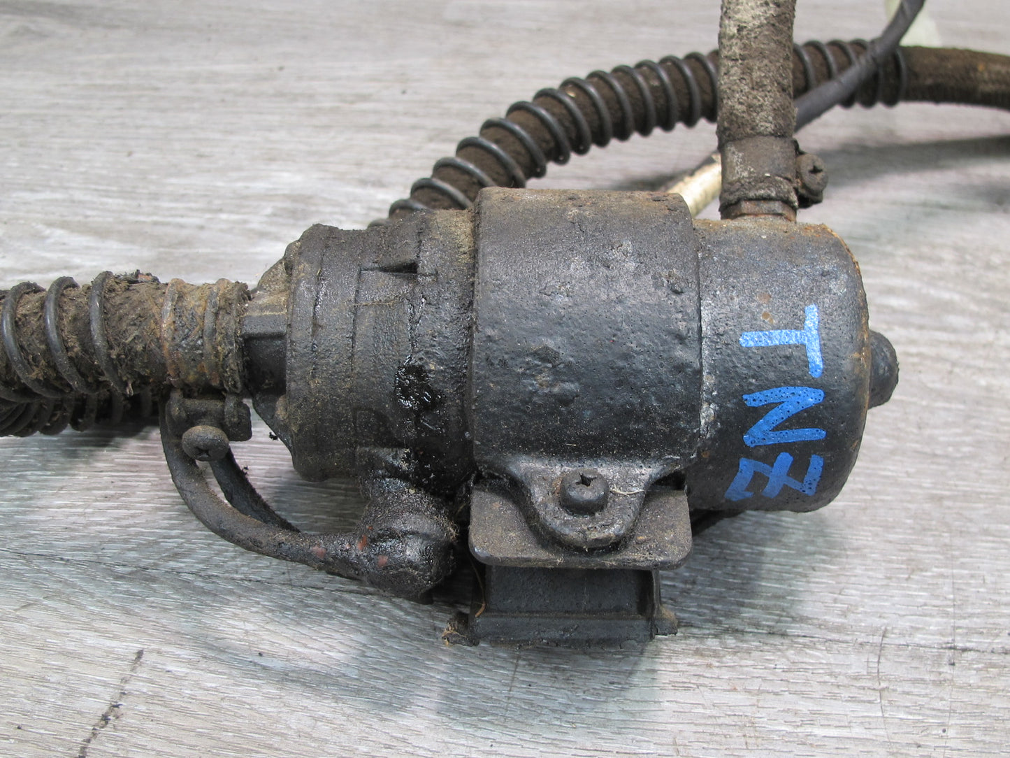 79-83 Datsun Nissan 280ZX S130 NA Electric Fuel Pump w Regulator & Hose OEM