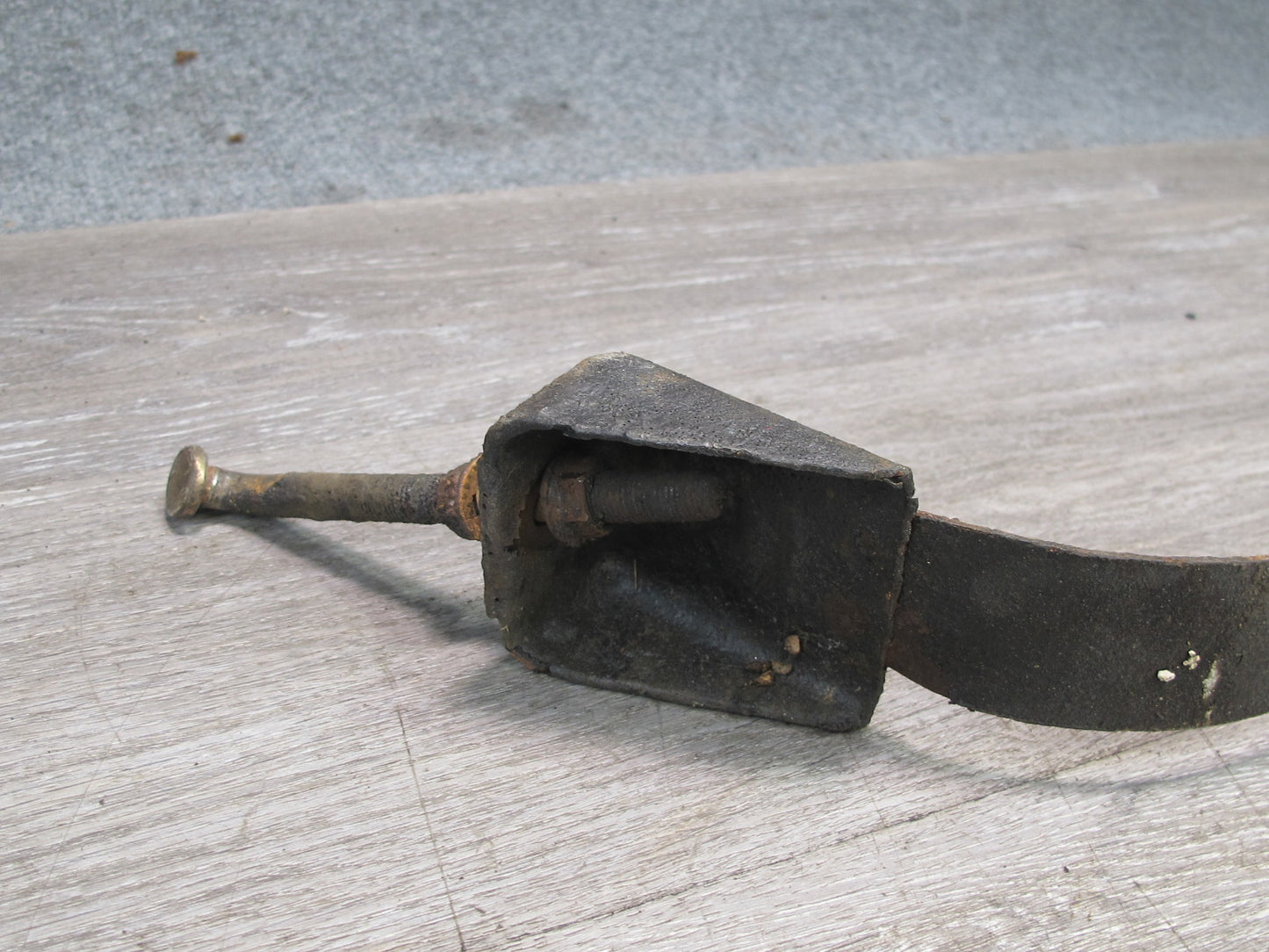 79-83 Datsun Nissan 280ZX S130 Set of 2 Fuel Gas Tank Strap Mount Bracket OEM