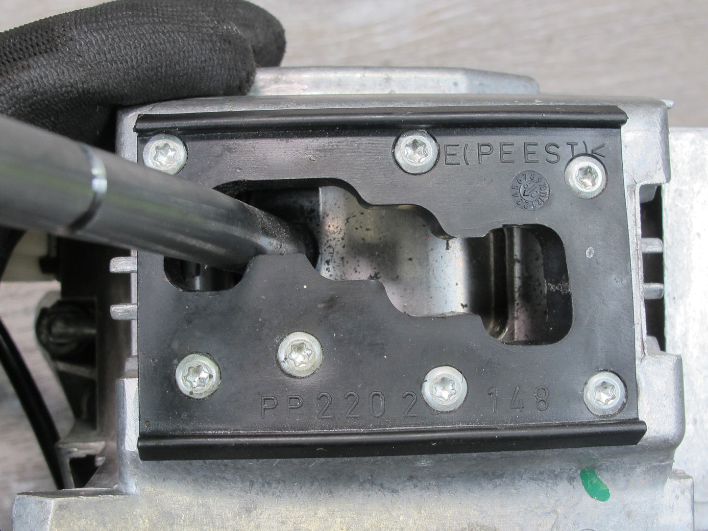 03-05 Mercedes R230 SL500 5.0L M113 Engine ECU ECM Shifter Lock KEY Set OEM