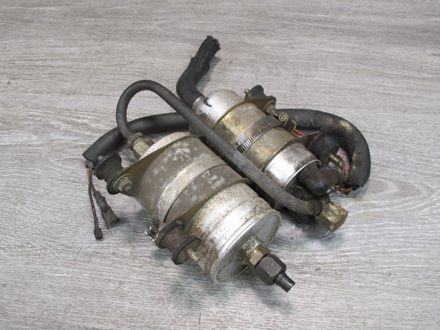 1984-1991 Porsche 928 S4 Fuel Gas Pump Filter Assembly