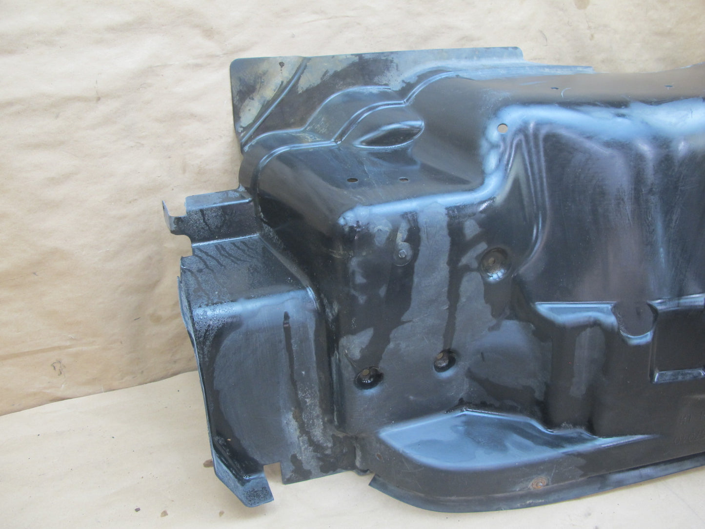 2003-2009 Hummer H2 Front Left Wheel Fender Liner Splash Guard Shield 15176641