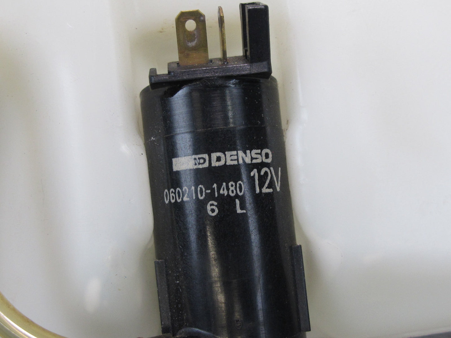 91-99 Dodge Stealth 3000GT Rear Washer Fluid Reservoir 060351-576 w Pump OEM