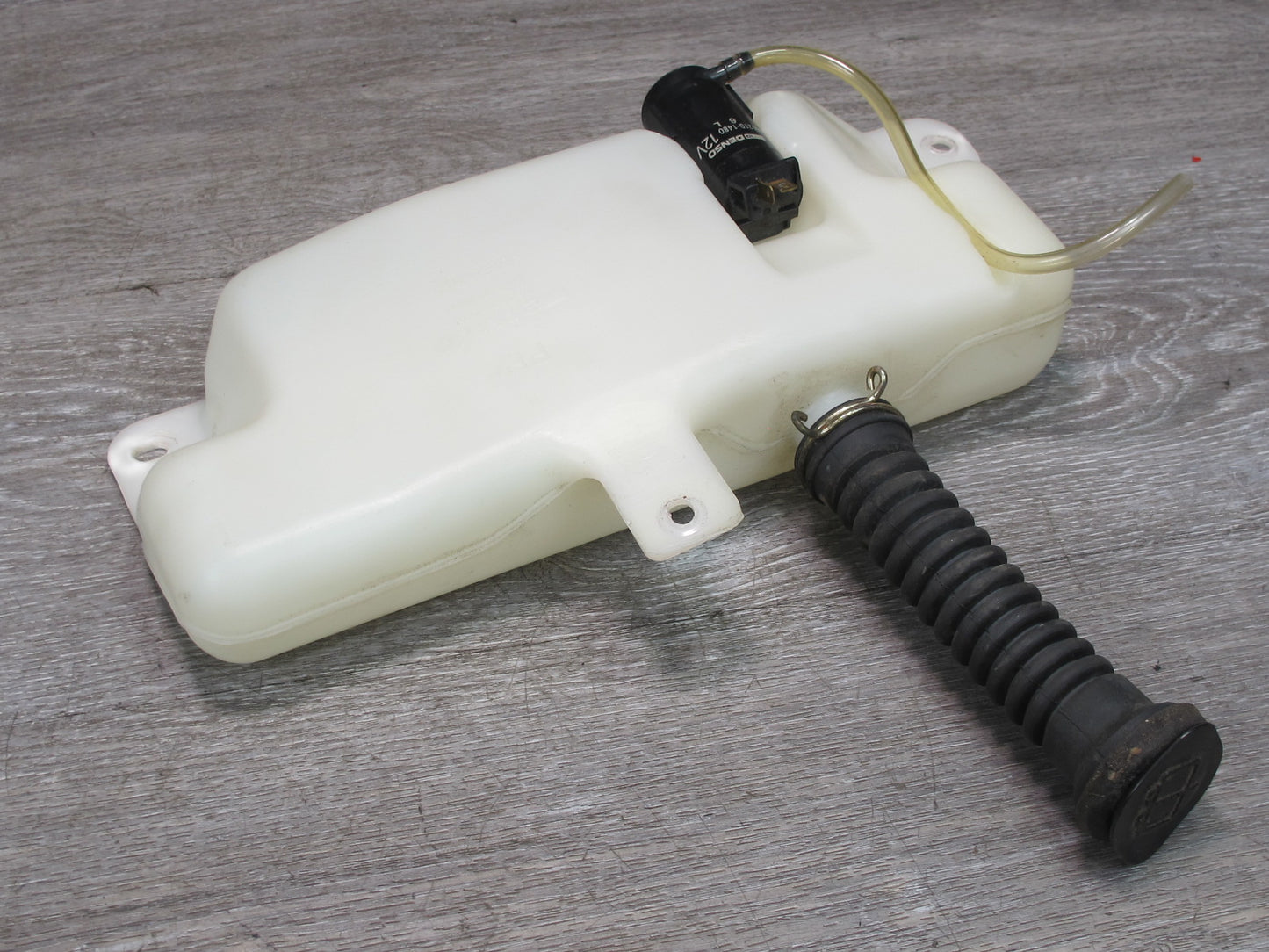 91-99 Dodge Stealth 3000GT Rear Washer Fluid Reservoir 060351-576 w Pump OEM