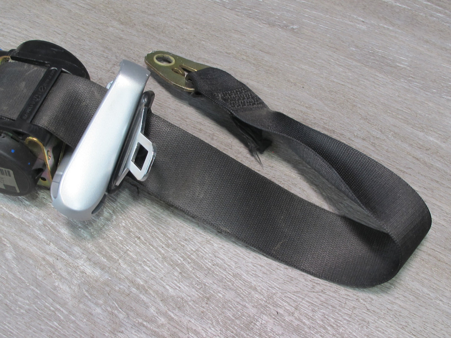 01-06 BMW E46 CONVERTIBLE FRONT RIGHT & LEFT SIDE SEATBELT RETRACTOR SET OEM