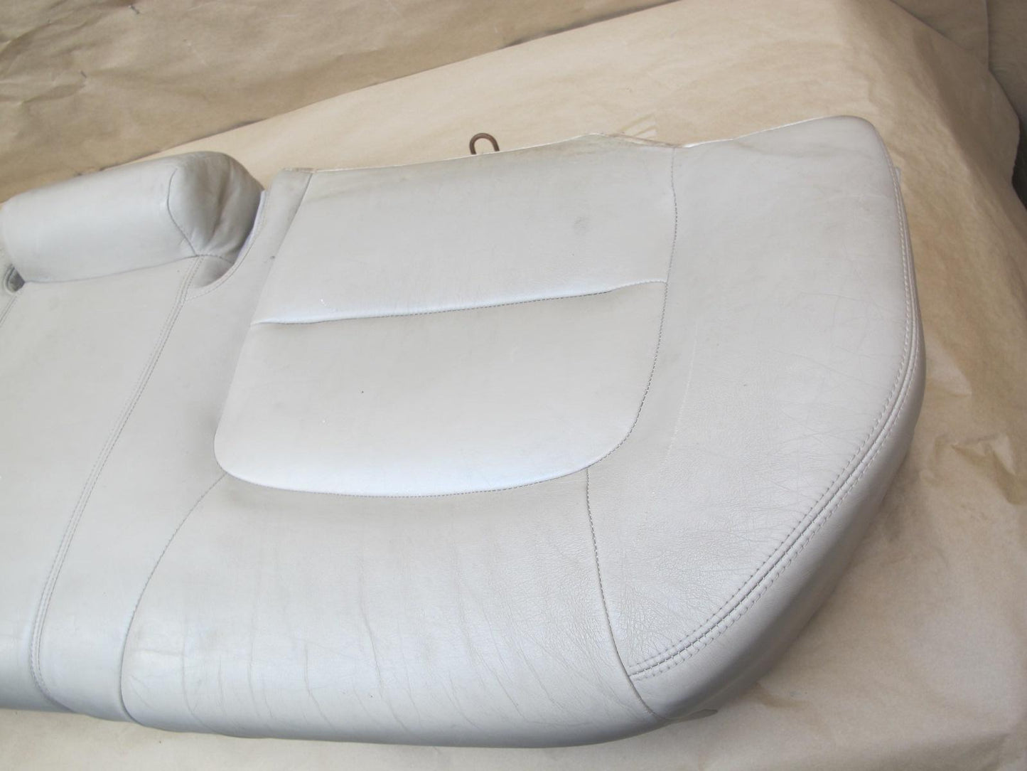 95-97 Lexus LS400 UCF20L Rear Lower Seat Cushion Leather Ivory OEM