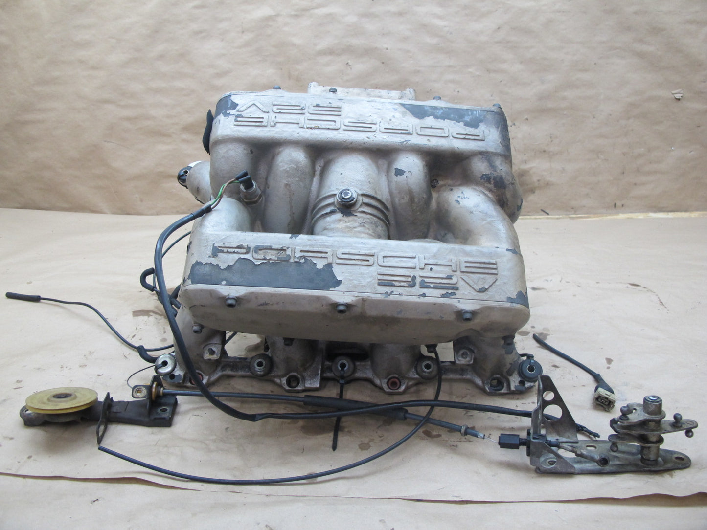 87-91 Porsche 928 S4 5.0L V8 Engine Air Intake Manifold Throttle Body Assembly
