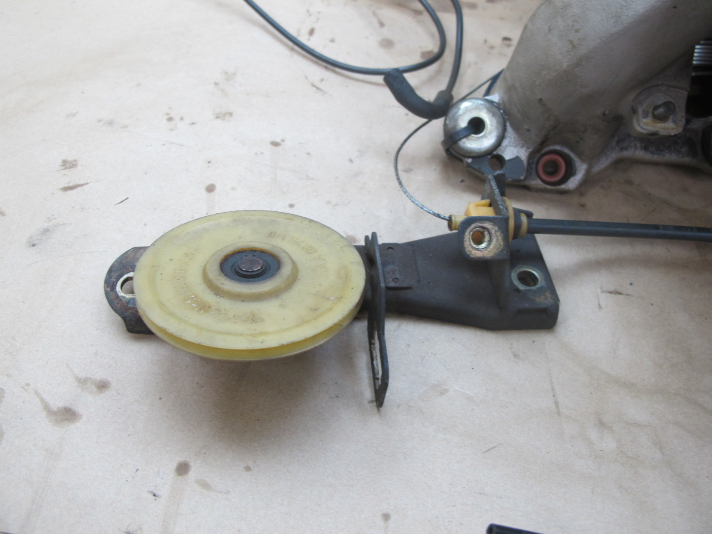 87-91 Porsche 928 S4 5.0L V8 Engine Air Intake Manifold Throttle Body Assembly