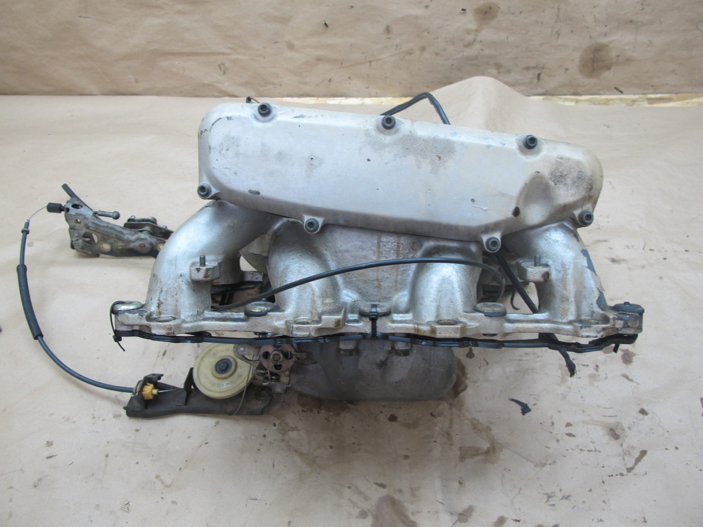 87-91 Porsche 928 S4 5.0L V8 Engine Air Intake Manifold Throttle Body Assembly