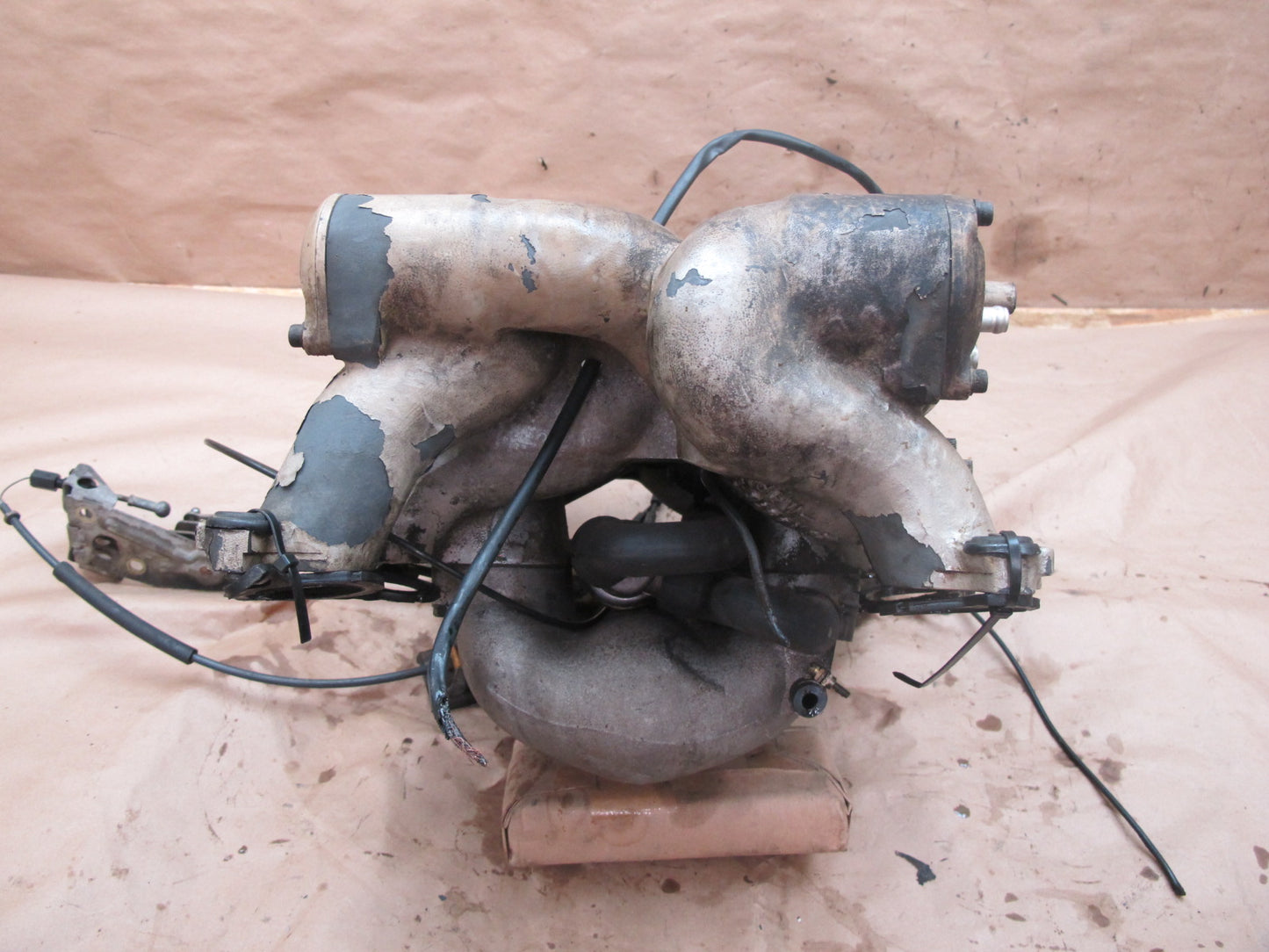 87-91 Porsche 928 S4 5.0L V8 Engine Air Intake Manifold Throttle Body Assembly