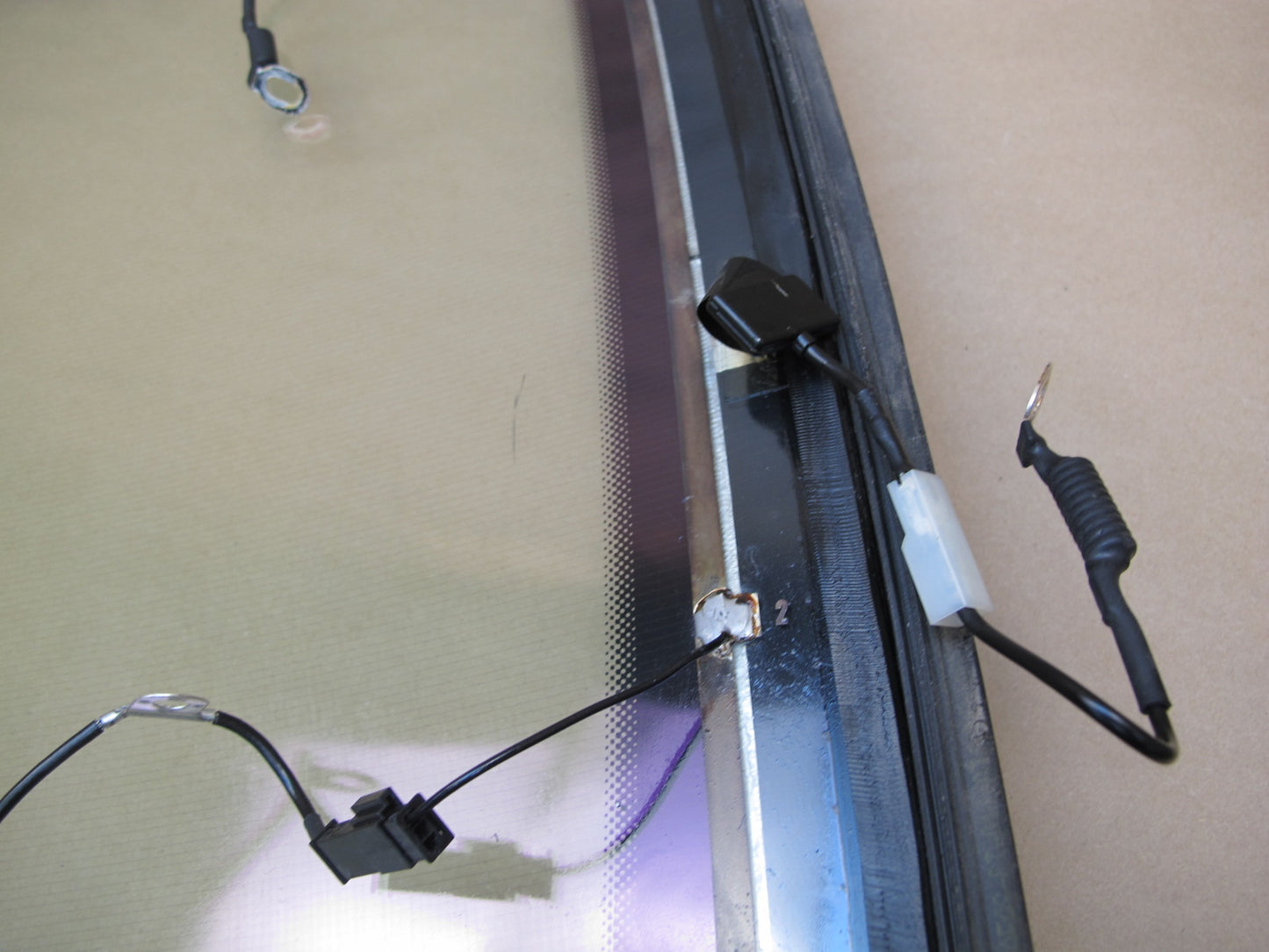 06-12 Bentley Continental Flying Spur Rear Heated Windshield Glass Window
