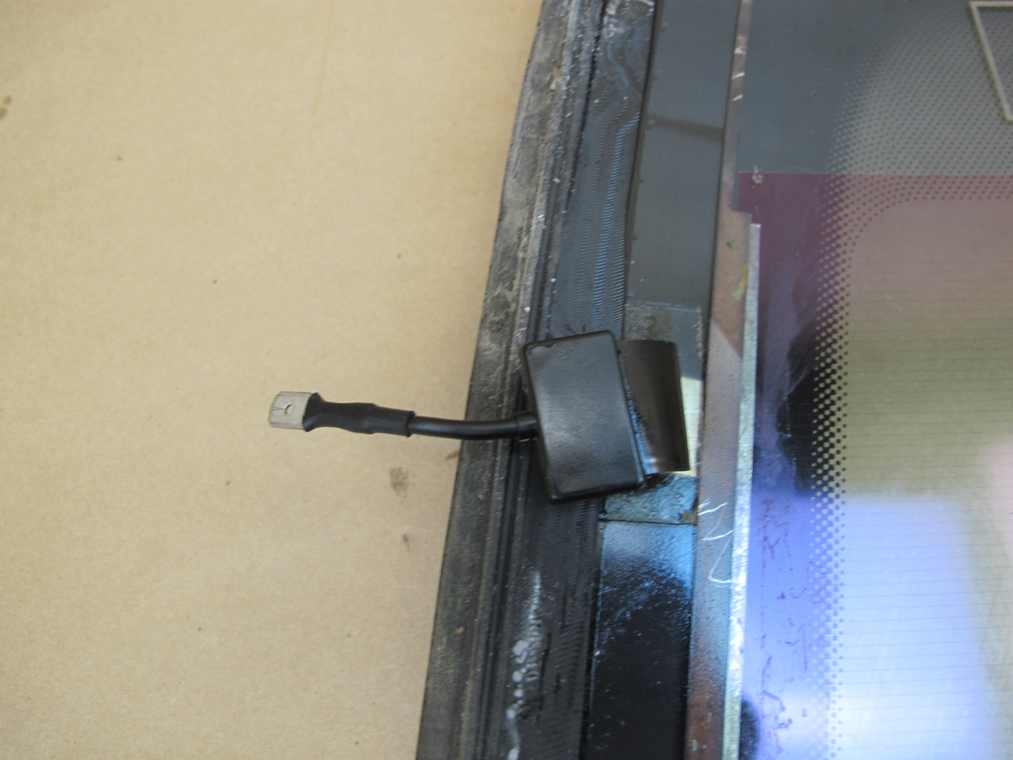 06-12 Bentley Continental Flying Spur Rear Heated Windshield Glass Window