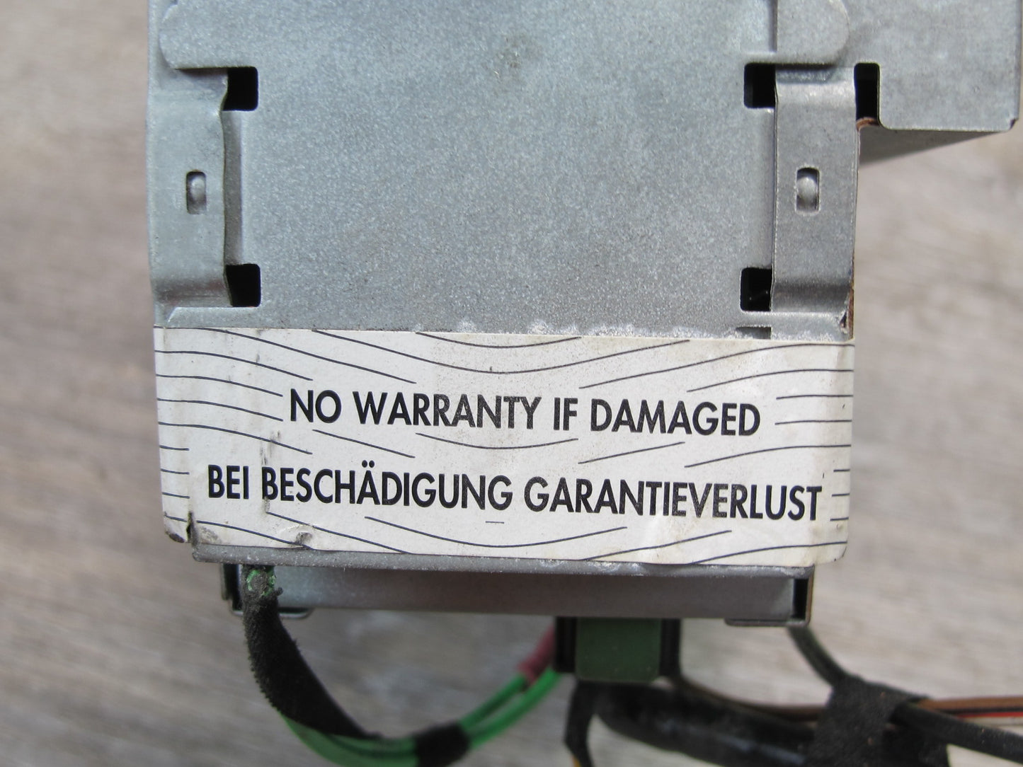 02-05 BMW E65 E66 7-SERIES GPS Navigation DVD ROM Player 6935555 OEM