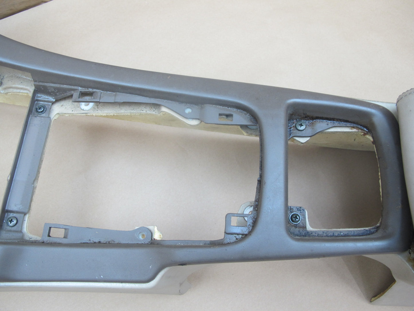 95-00 Lexus SC300 SC400 UZZ30 Center Console Trim Cover Panel w Armrest OEM