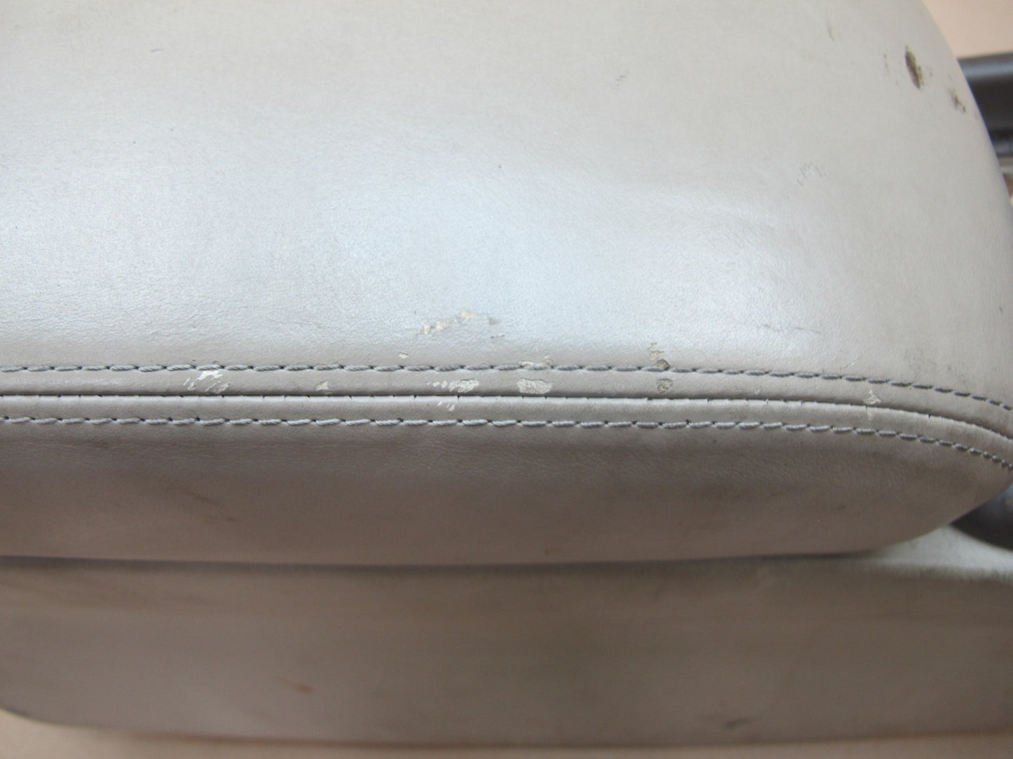 95-00 Lexus SC300 SC400 UZZ30 Center Console Trim Cover Panel w Armrest OEM