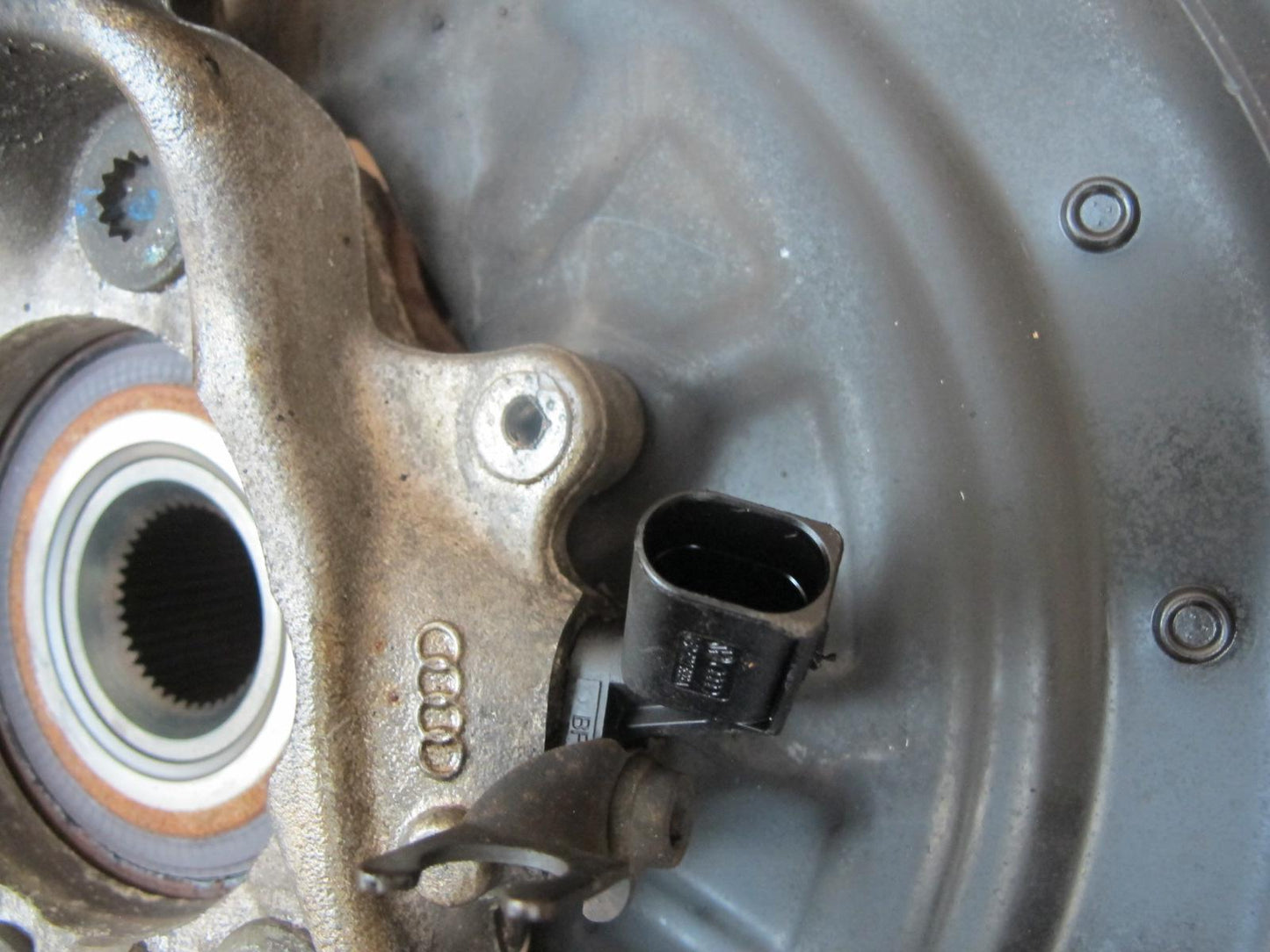 03-10 Bentley Continental Rear Right Spindle Knuckle Wheel Hub Bearing