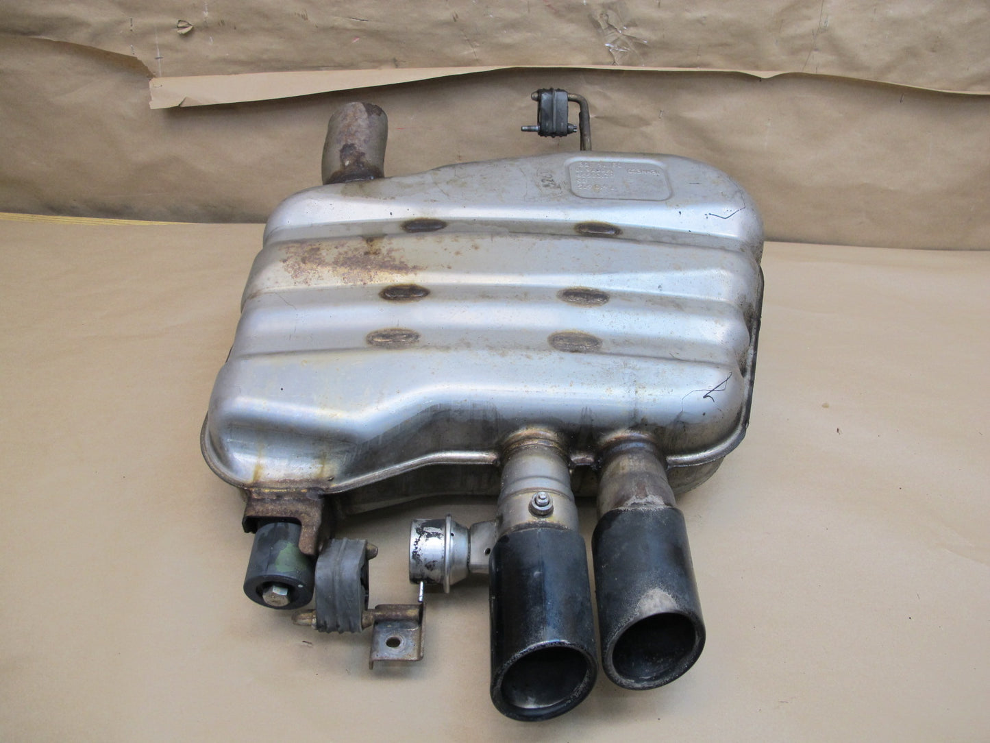 12-16 BMW F10 528i 528iX 2.0L N20 Rear Exhaust Muffler w Tips 7618605 OEM
