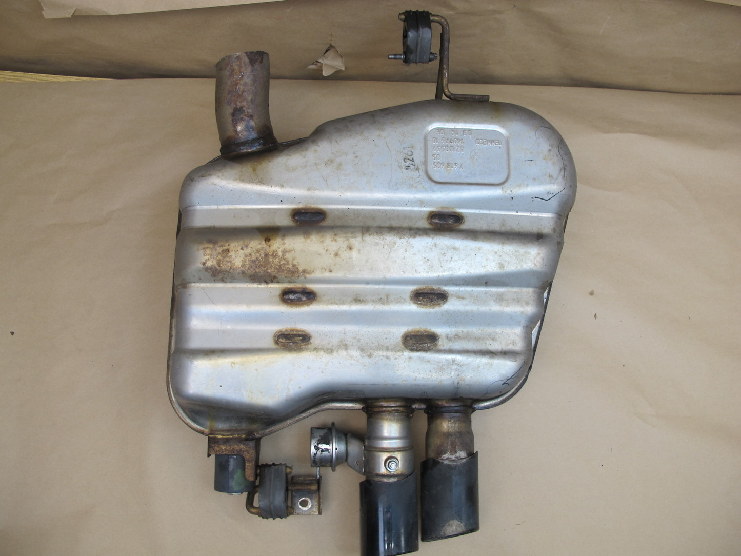 12-16 BMW F10 528i 528iX 2.0L N20 Rear Exhaust Muffler w Tips 7618605 OEM